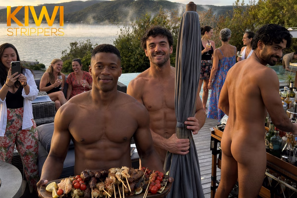 1hr - 3 Nude Waiters - Uncensored
