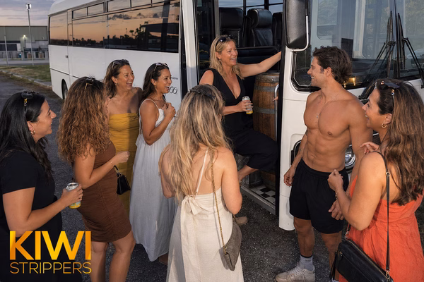 Tauranga Deluxe Hen Party Bus
